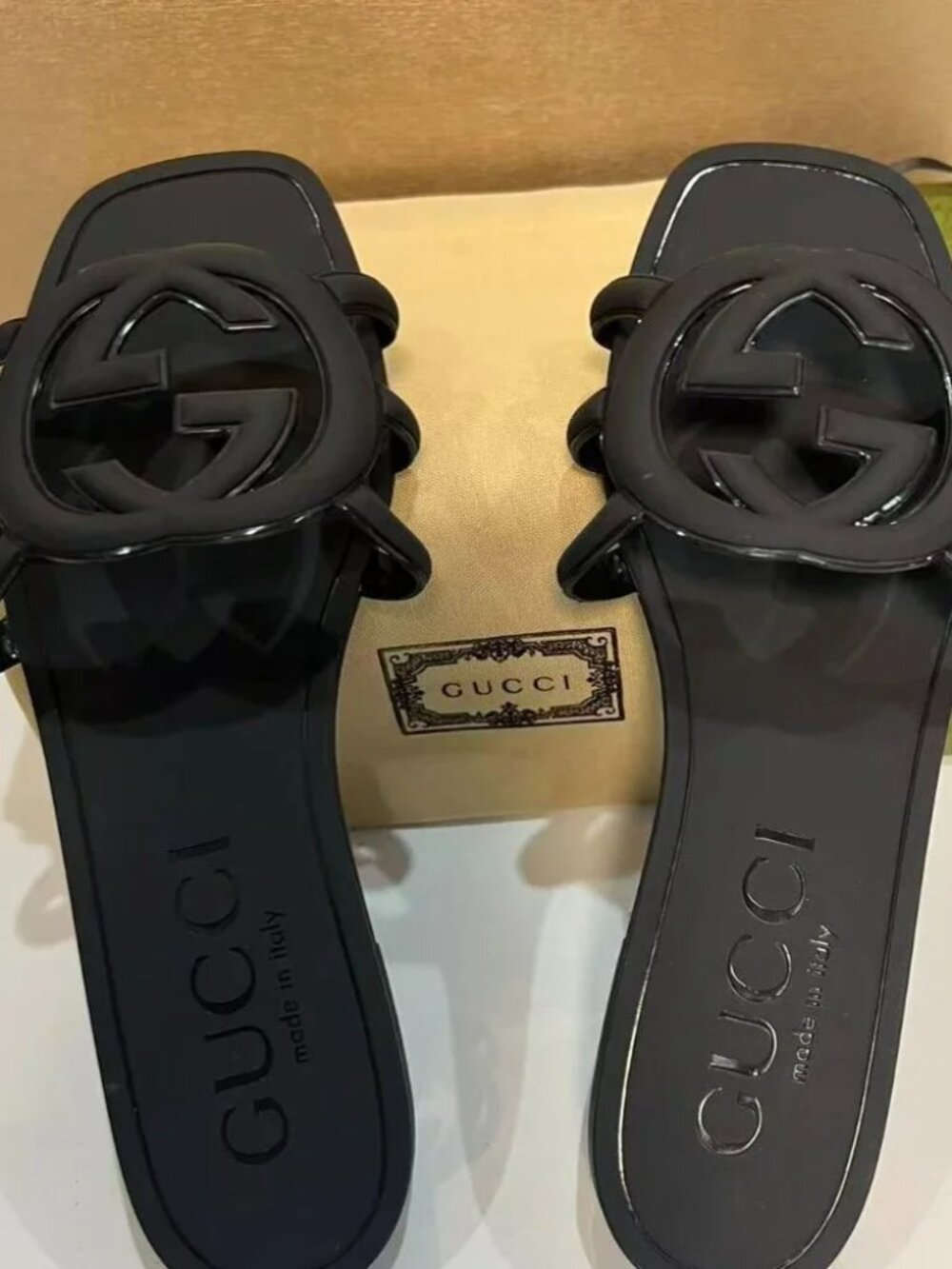 Gucci Black Rubber Interlocking G Cutout Slide Sandals Open Toe 39